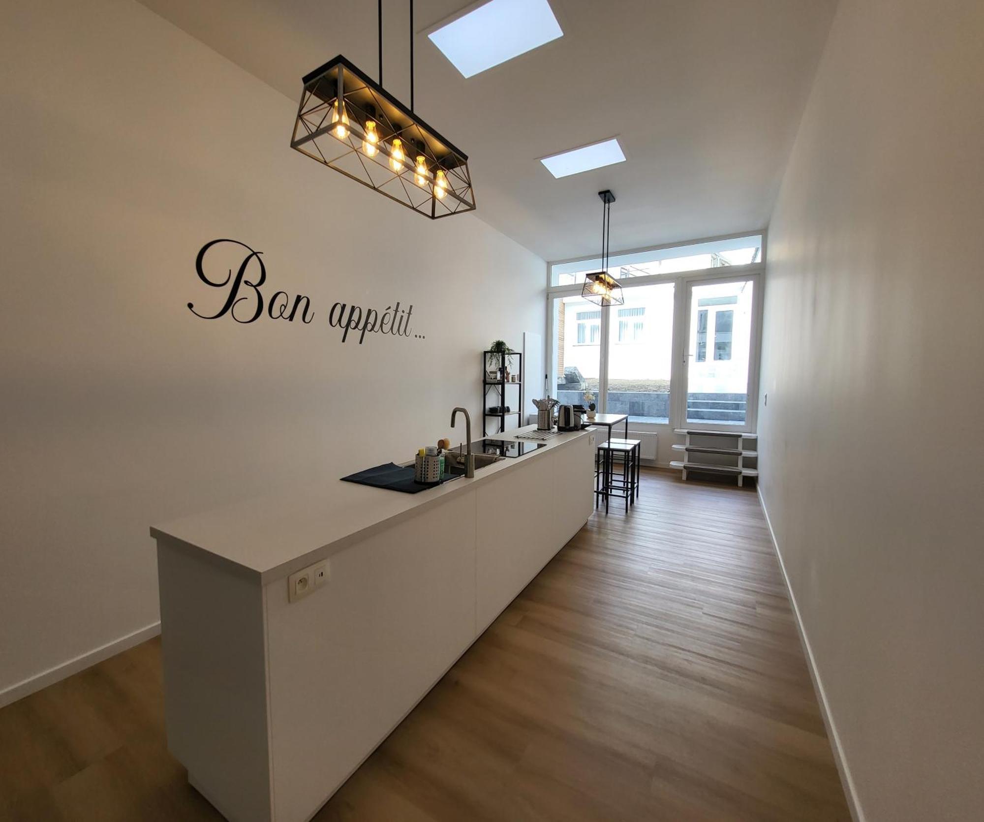 Private Rooms - European Quarter Brussels Exterior photo